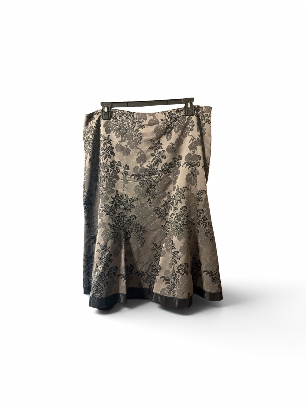 Ann Taylor Floral Jacquard A-Line Skirt in Beige and Black